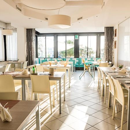 Hotel Rudy チェルヴィア エクステリア 写真