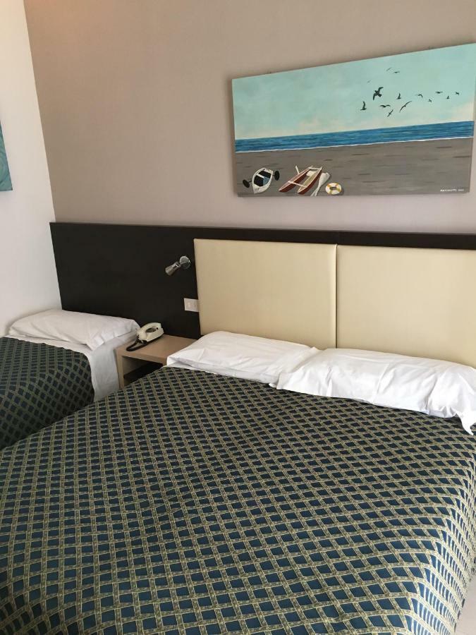 Hotel Rudy チェルヴィア エクステリア 写真
